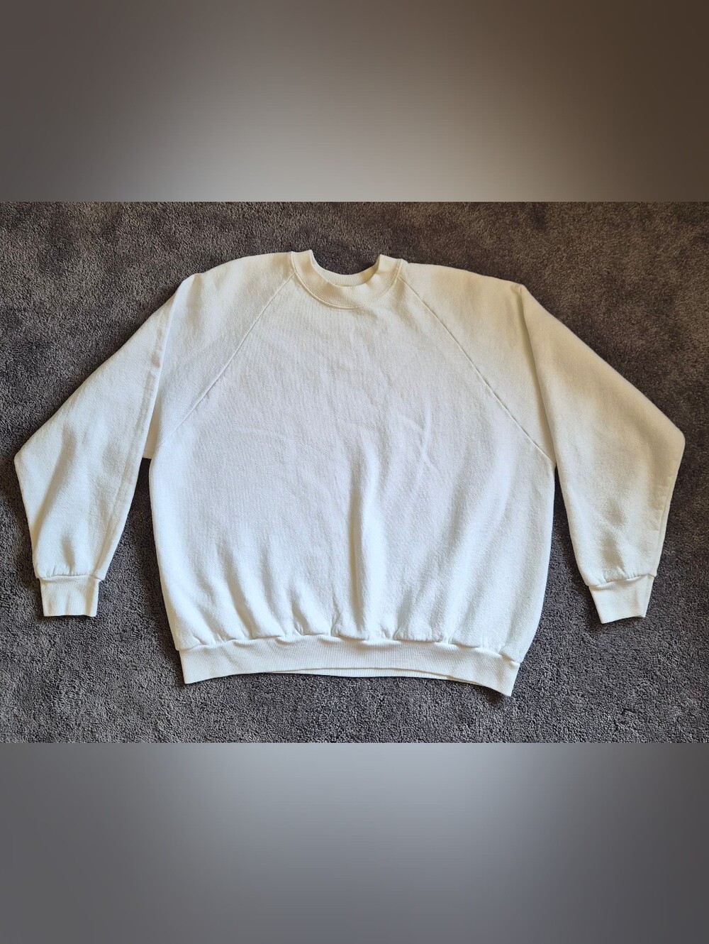 Vintage Fruit of the Loom Blank Crewneck Sweatshirt